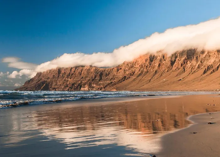 度假居 Cosy Villa Alegranza 105, Communal Pool, Private Garden 普拉亚布兰卡