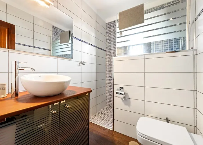 度假居 Cosy Villa Alegranza 105, Communal Pool, Private Garden *